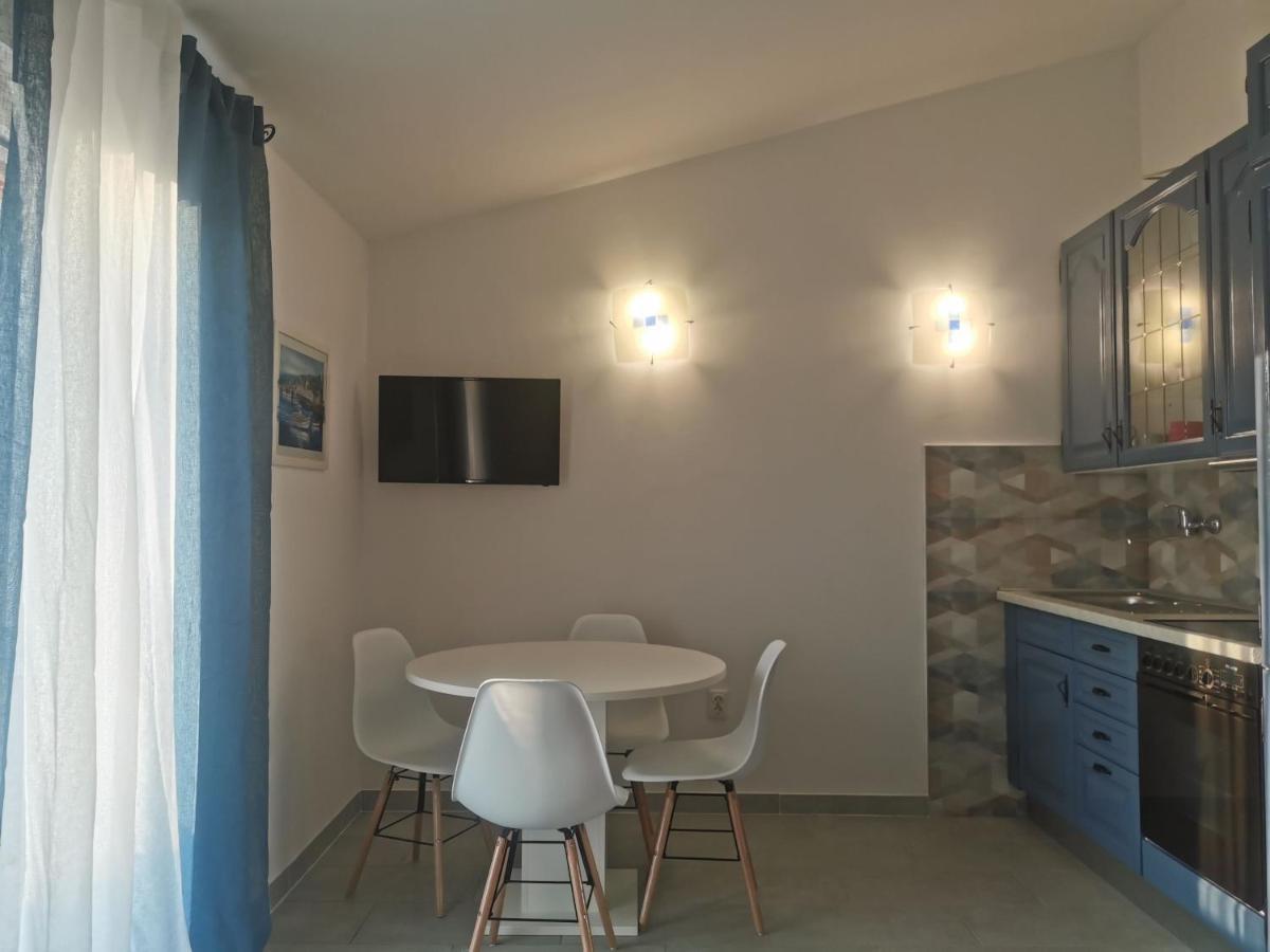 Apartmani Viktorija Fažana Extérieur photo