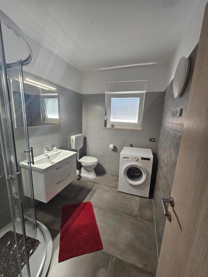 Apartmani Viktorija Fažana Extérieur photo