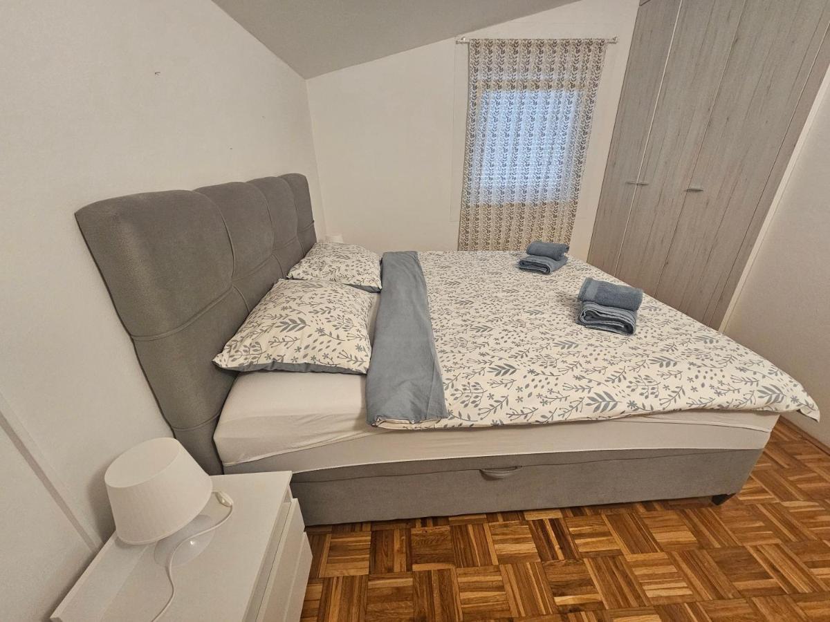 Apartmani Viktorija Fažana Extérieur photo