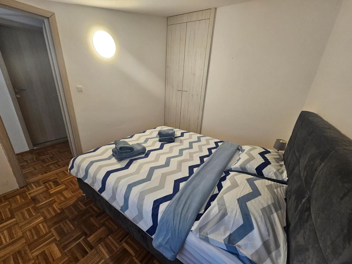 Apartmani Viktorija Fažana Extérieur photo