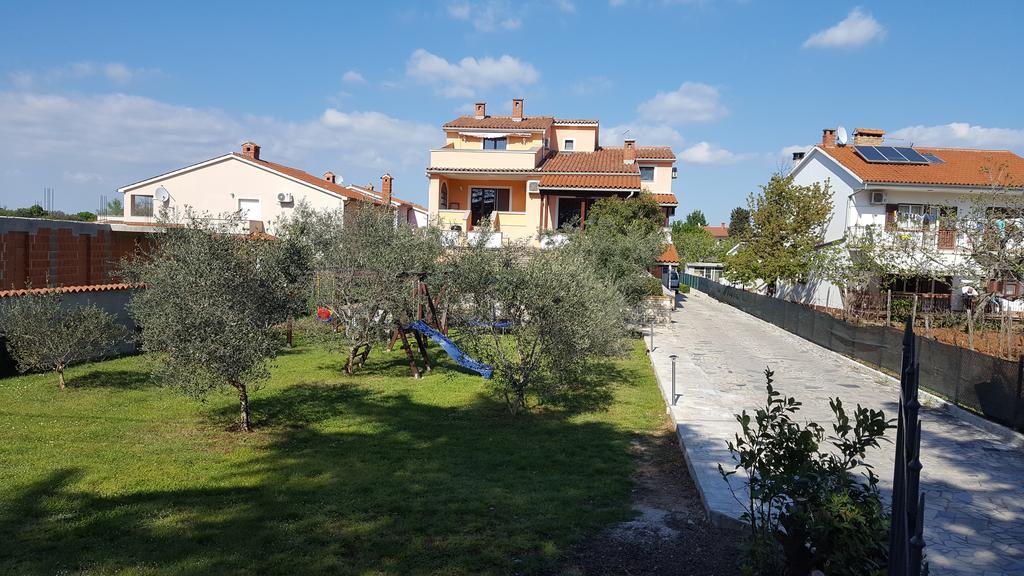Apartmani Viktorija Fažana Extérieur photo