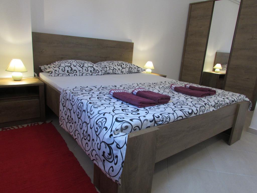 Apartmani Viktorija Fažana Extérieur photo