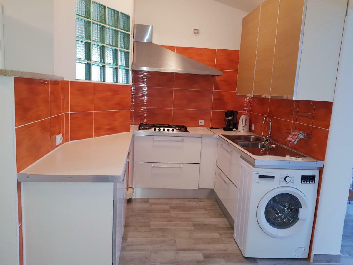 Apartmani Viktorija Fažana Extérieur photo
